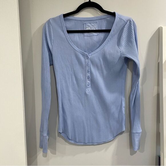 AERIE ribbed Henley Long Sleeve Blue Medium - Picture 1 of 4
